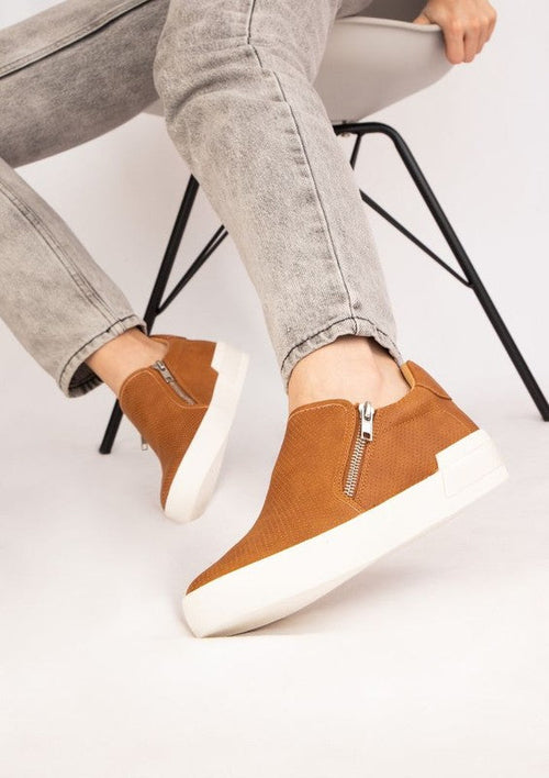 Casual women shoes